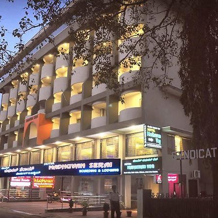 Hotel Madhuvan Serai Manipal Exteriör bild