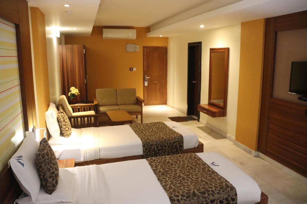 Hotel Madhuvan Serai Manipal Exteriör bild