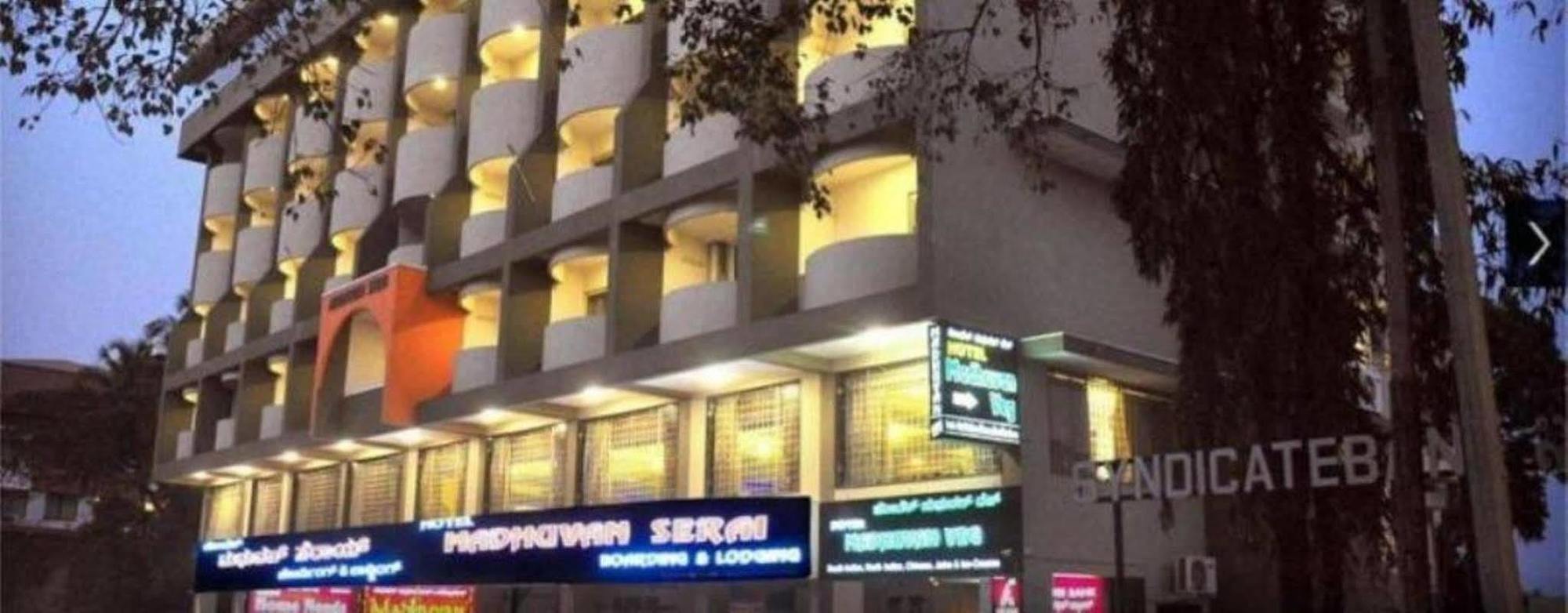 Hotel Madhuvan Serai Manipal Exteriör bild