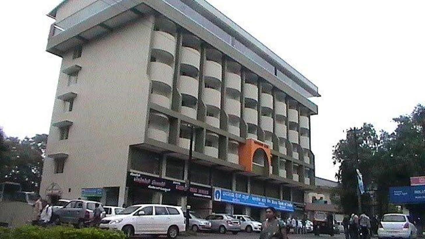 Hotel Madhuvan Serai Manipal Exteriör bild